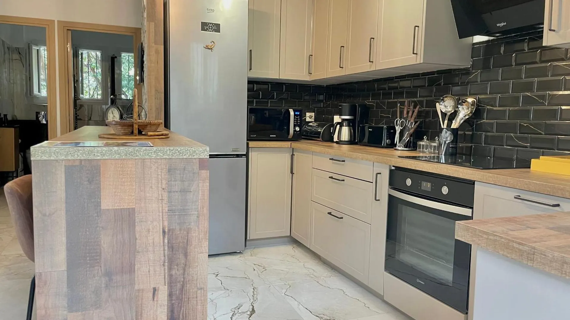 Daire Modern 3 Rooms On The Ground Floor Marsilya